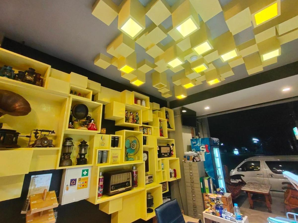 Qoo Hotel Buriram Exterior foto