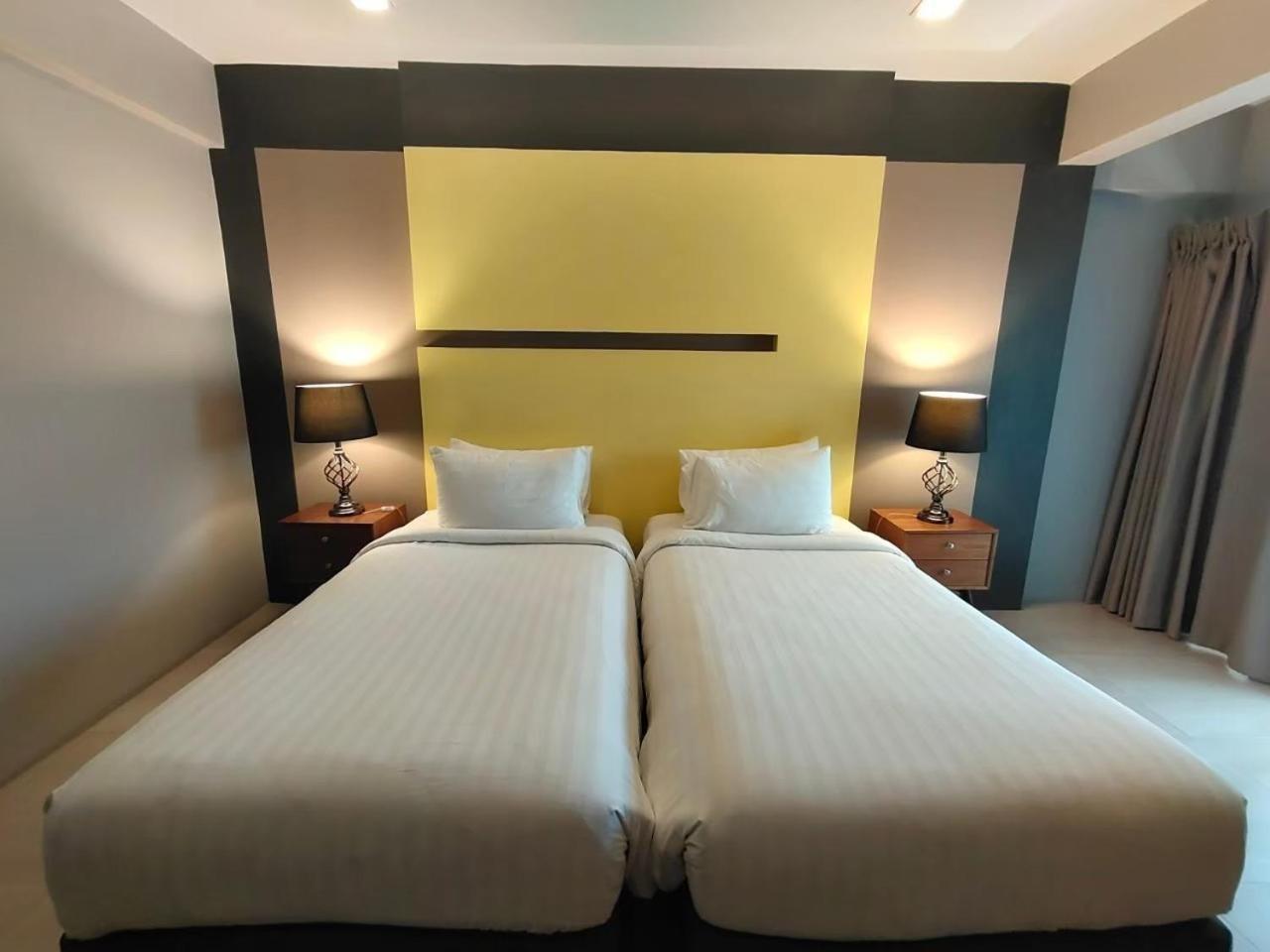 Qoo Hotel Buriram Exterior foto