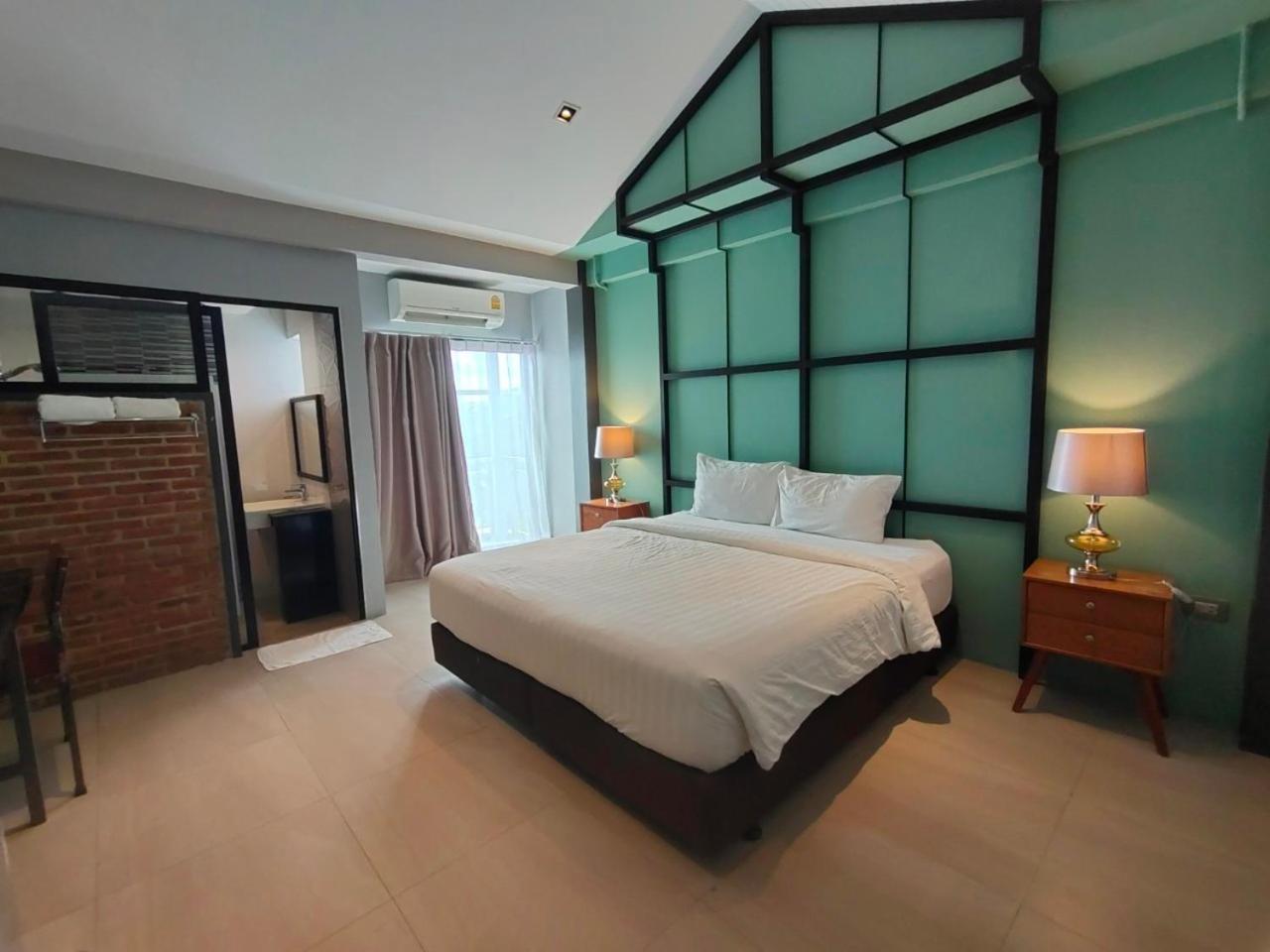 Qoo Hotel Buriram Exterior foto