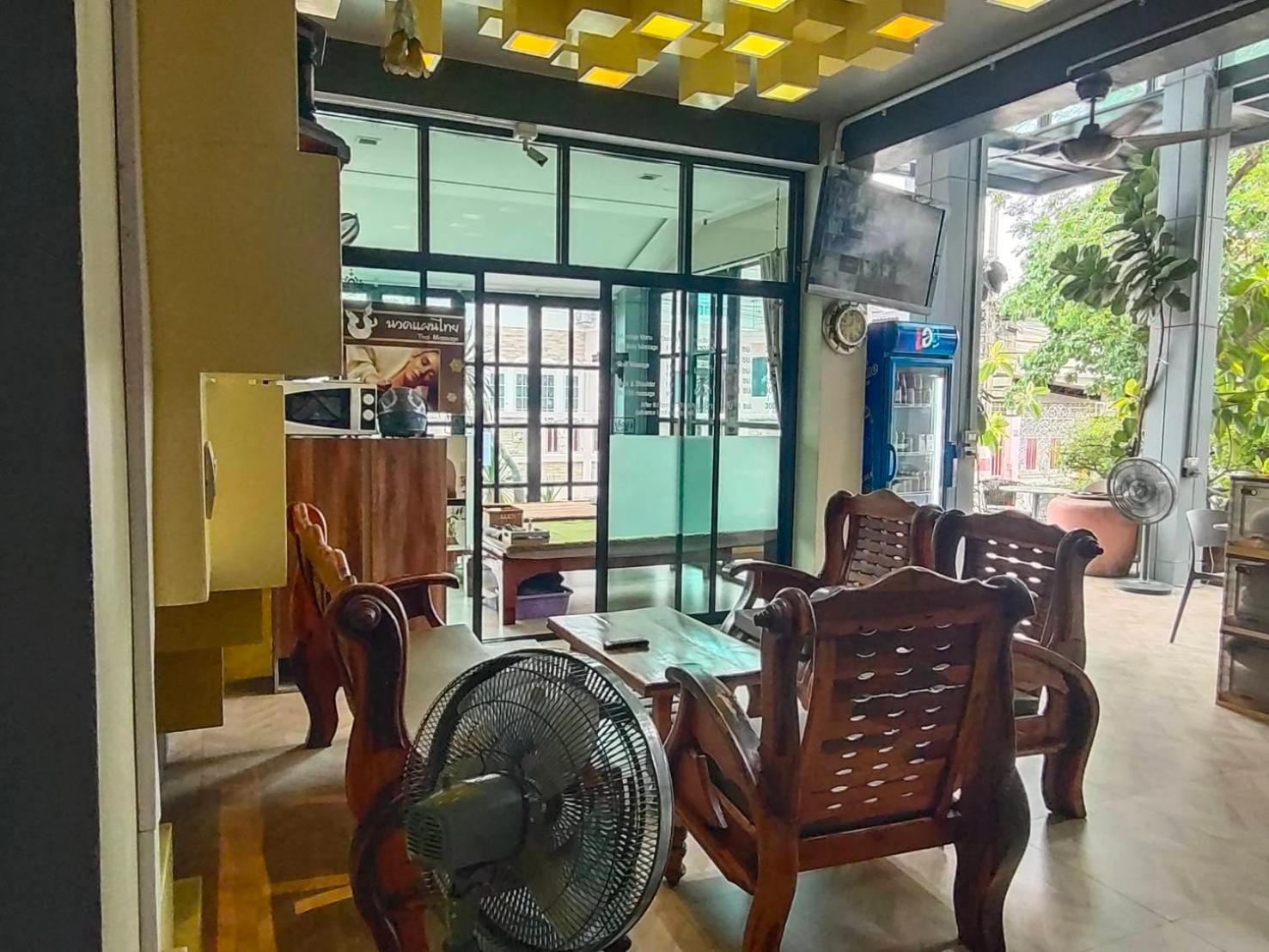 Qoo Hotel Buriram Exterior foto
